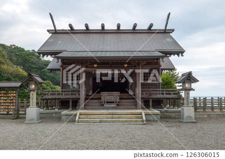 Miyazaki Omi Shrine worship hall 126306015
