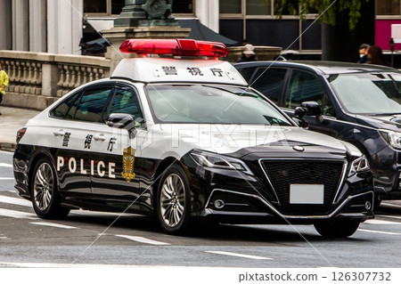 Metropolitan Police Car Crown 126307732