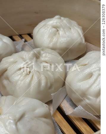 Fresh buns in bamboo steamer Fresh buns in bamboo steamer 126308379