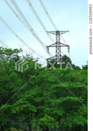 仰望輸電塔 126308463