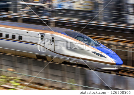JR East E7 Series Hokuriku Shinkansen 126308505