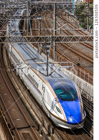 JR East E7 Series Hokuriku Shinkansen 126308509