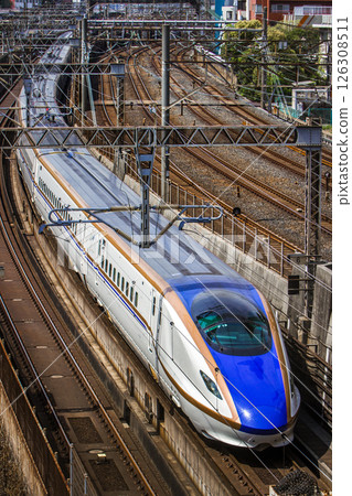 JR East E7 Series Hokuriku Shinkansen JR East E7 Series Hokuriku Shinkansen 126308511
