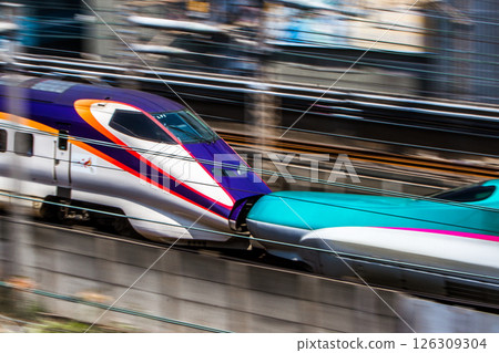 JR East E5 series and E3 series coupling section JR East E5 series and E3 series coupling section 126309304