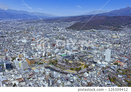 舞鶴城公園和甲府城市景觀 - 鳥瞰圖 126309412