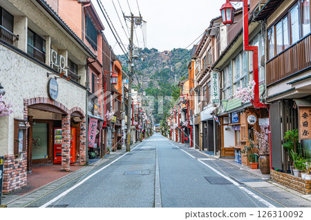 「湯之里通」－兵庫縣豐岡市城崎町城崎溫泉的主要街道 126310092