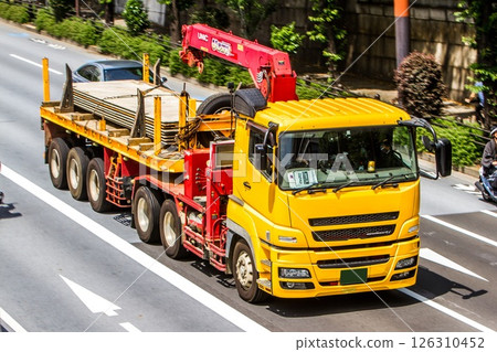 Unic 拖車 126310452