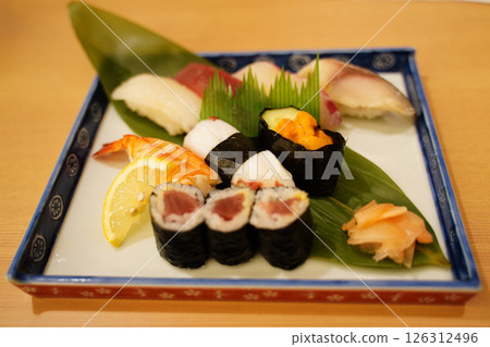 壽司午餐 126312496