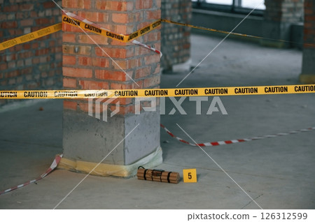 Clue number five. Explosive bomb is indoors. Police investigation. Conception of terror 126312599