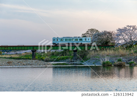 靜岡縣掛川市畑多摩天龍濱名湖鐵道及沿線風景 126313942
