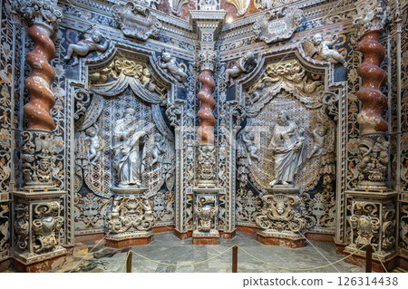 Baroque interior of Monreale church in sicily italy Baroque interior of Monreale church in sicily italy 126314438