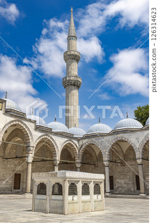 Suleymaniye mosque courtyard with minaret Suleymaniye mosque courtyard with minaret 126314623