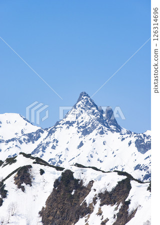 從長野縣安曇野市椿木山的山脊上眺望槍山 126314696