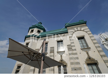 註冊有形文化財產（舊第85銀行總行=埼玉Resona銀行川越支行） ※目前沒有銀行服務。 126316103