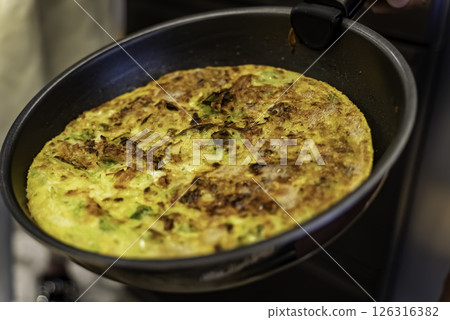 Spanish omelet 126316382