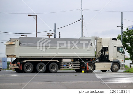 dump trailer 126318534