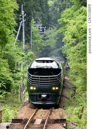 TWILIGHT EXPRESS 瑞風號繞行運行 山口線 途經“Shinonao” TWILIGHT EXPRESS 瑞風號繞行運行 山口線 途經“Shinonao” 126318809