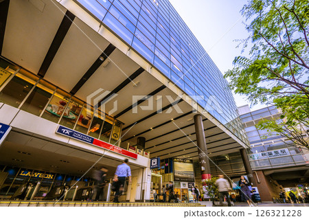 Tokyo cityscape in Japan Inbound tourism continues... Akihabara bustling with foreign tourists 126321228