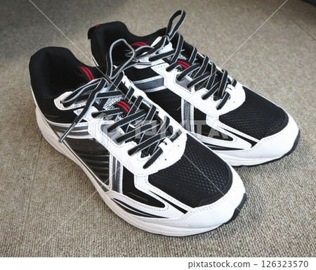 Men's athletic shoes for walking and playing sports 126323570