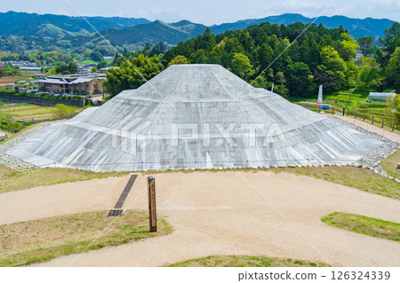 奈良縣明日香村的鑑識小塚古墓復原圖 126324339