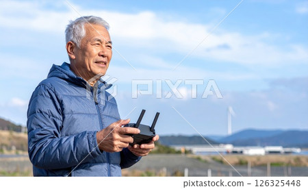 AI 影像：老人享受無人機飛行 126325448