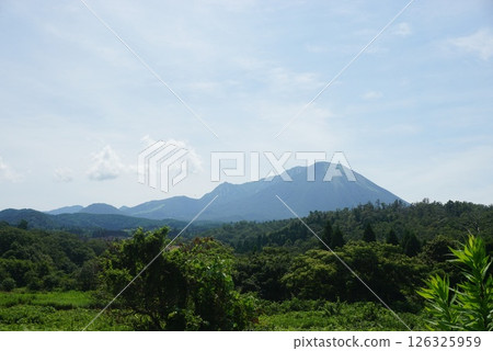 夏天的山 夏天的山 126325959