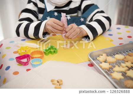 一個孩子 126326888