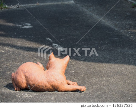 常滑陶藝漫步貓雕像 126327525