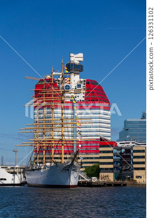 The Lilla Bommen building called Lipstick at harbor on Gota river bank, Gothenburg, Sweden, sunny day 126331102
