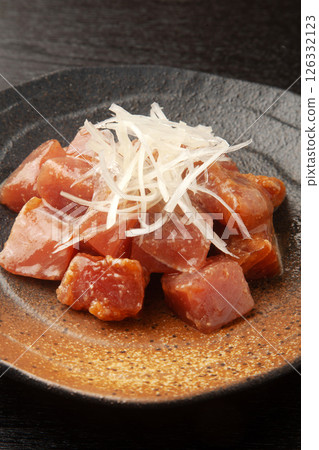 Tuna marinated in miso sauce 126332123