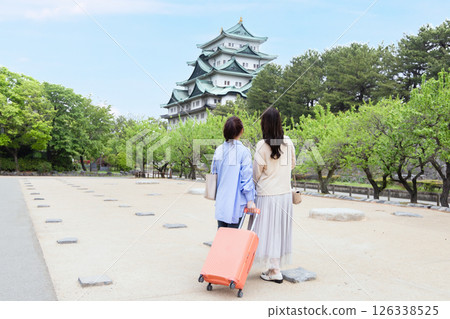 A woman sightseeing in Nagoya 126338525