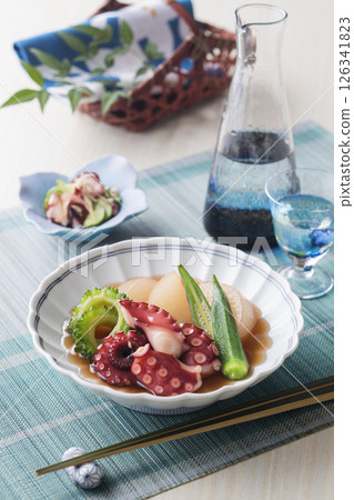 Softly simmered octopus and summer vegetables Softly simmered octopus and summer vegetables 126341823