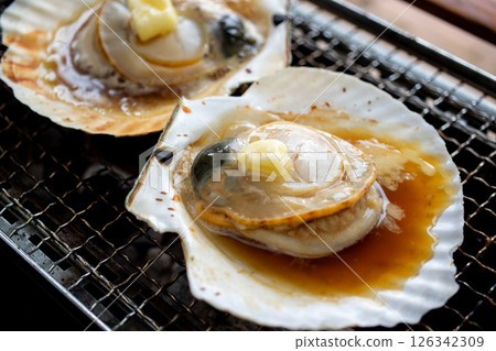 奶油醬油烤扇貝(1) 奶油醬油烤扇貝(1) 126342309
