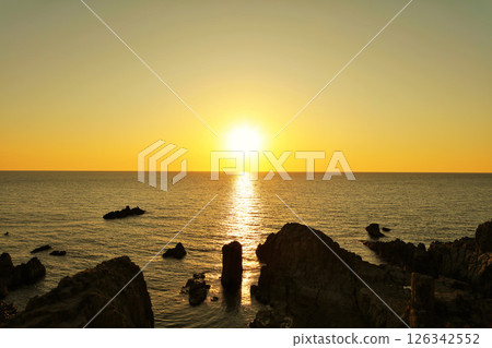 福井縣東尋坊的日落 福井縣東尋坊的日落 126342552