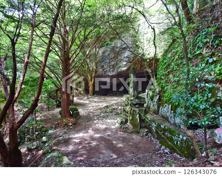 Kokuzo, located on the Shugendo mountain trail to Mount Hiko in Soeda, Fukuoka Prefecture 126343076