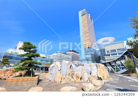 [Kagawa Prefecture] Sunport Takamatsu and Takamatsu Station Square on a sunny day 126344309