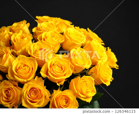 Yellow rose bouquet 126346115