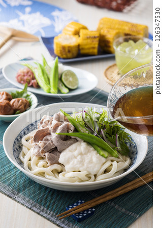 Pork shabu-shabu and yam chilled udon 126347530