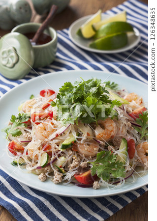 Yam Woon Sen / Thai style glass noodle salad 126348635
