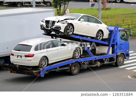 Carrier car (vehicle carrier) 126351884