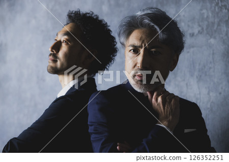 看距離的商人 看距離的商人 126352251