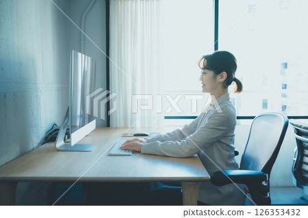 desk work, female, lady 126353432