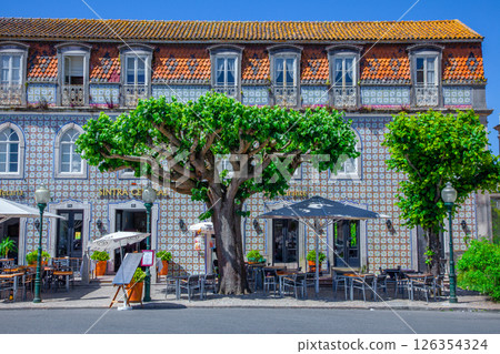 Sintra 126354324