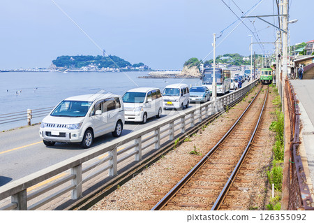 "Kanagawa Prefecture" Enoshima Electric Railway Scenery in front of Kamakura High School Station "Kanagawa Prefecture" Enoshima Electric Railway Scenery in front of Kamakura High School Station 126355092