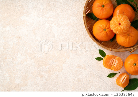 orange agriculture mikan Tangerine white background mikan みかん 126355642
