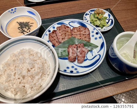 美味牛舌套餐 126355791
