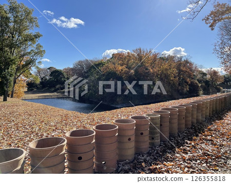 Imashirozuka Tomb in Takatsuki City Imashirozuka Tomb in Takatsuki City 126355818