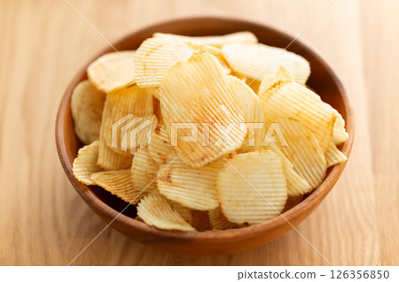 Crisps  126356850