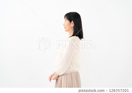 Female senior portrait profile Female senior portrait profile 126357201