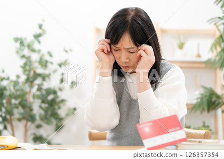 Senior woman worries about life plan 126357354